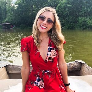 Meet your Posher, Cara